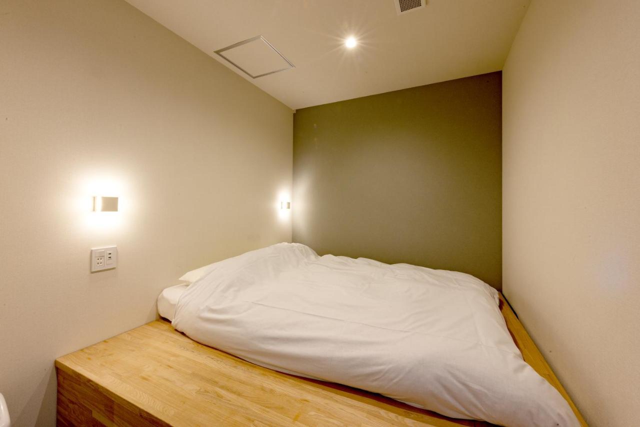 plat hostel keikyu minowa forest Tokyo Rom bilde